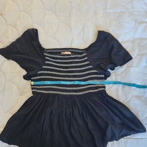 So good for life flowy flutter sleeve top